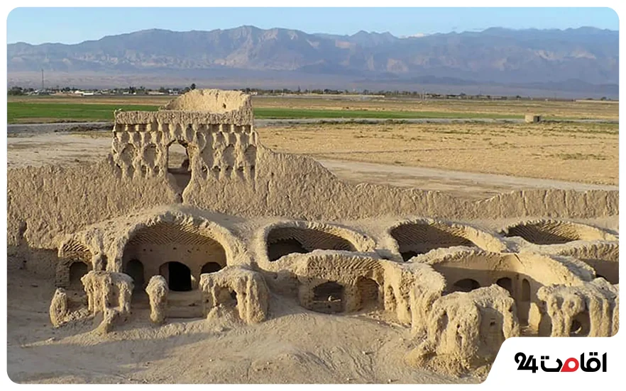 محوطه‌های باستانی اطراف تپه حصار