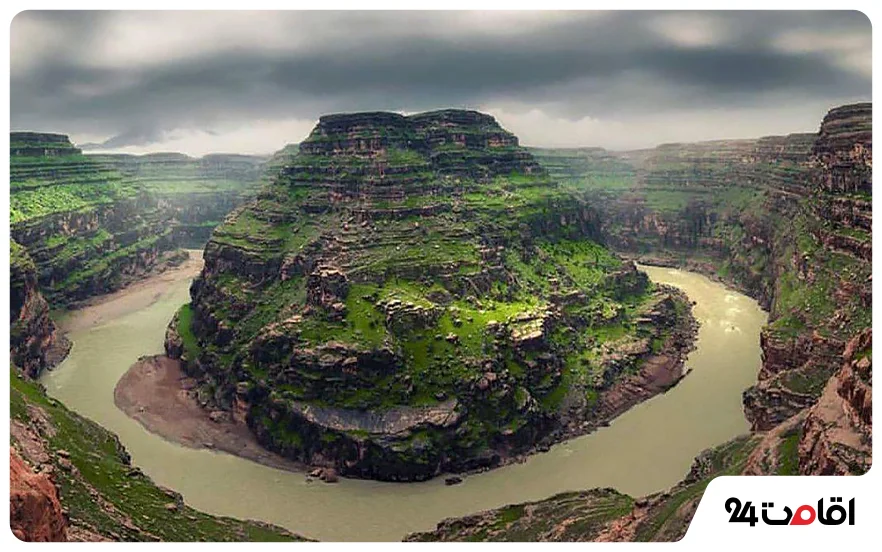 دره خزینه؛ یکی از جاهای دیدنی لرستان پلدختر