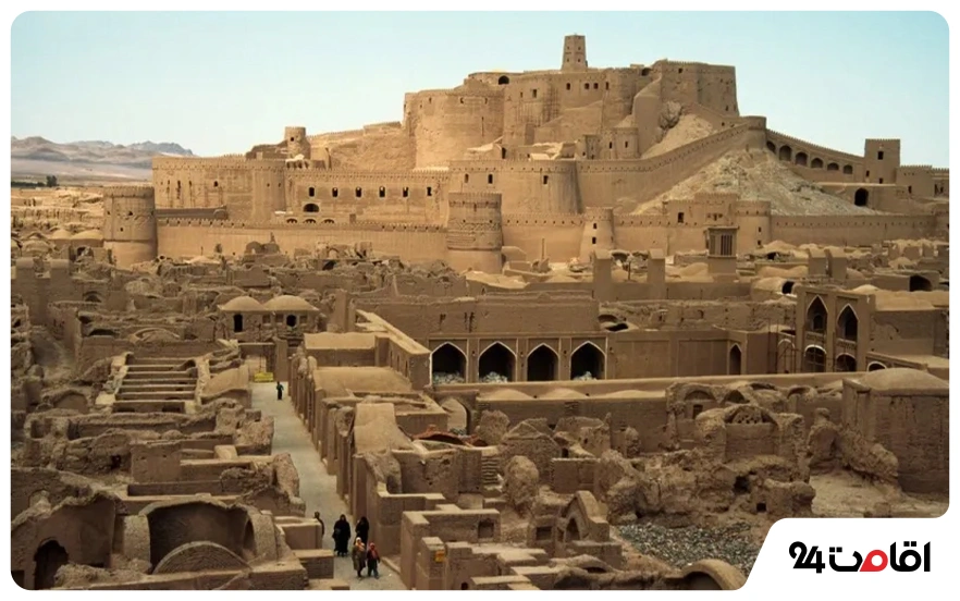 ارگ بم؛ یکی از معروف‌ترین جاهای دیدنی بم