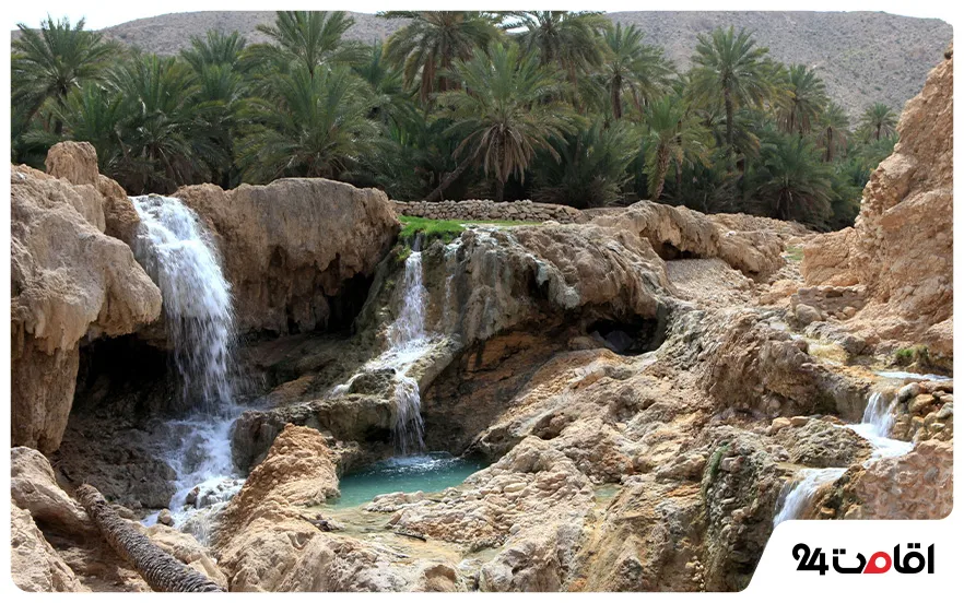 چشمه آب گرم گنو