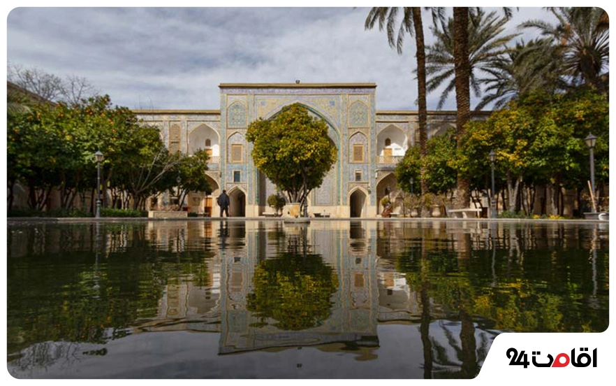 مسجد و مدرسه خان؛ یکی از جاهای دیدنی استان فارس