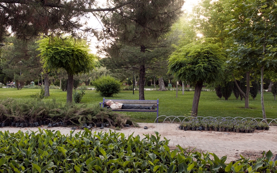 پارک ملت مشهد و شهربازی ملت با اطلاعات کامل 27 فضا و جو آرام پارک ملت مشهد