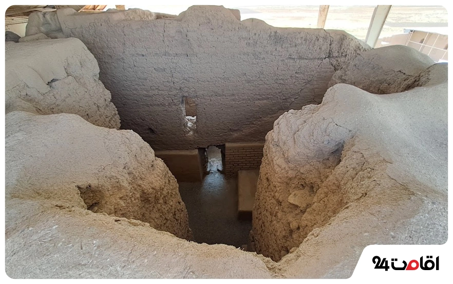 تپه نوشیجان؛ همه چیز در مورد آتشکده و تپه نوشیجان ملایر 3 تپه نوشیجان از نمای نزدیک و تونل آن