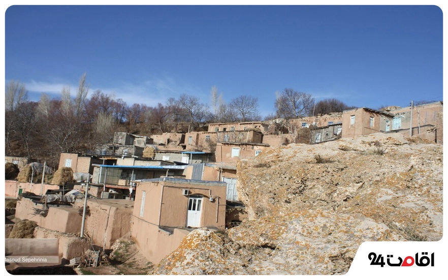 روستای زنوزق در پاییز