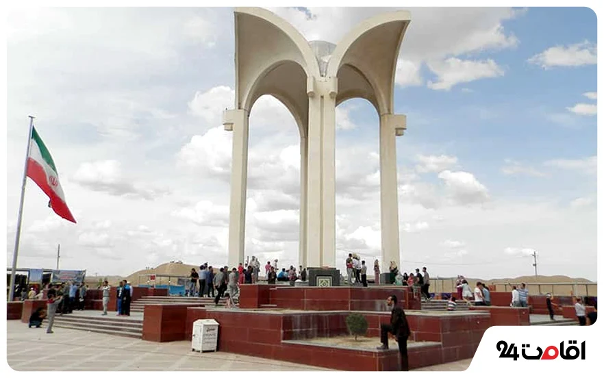 آرامگاه مختومقلی فراغی مراوه‌ تپه