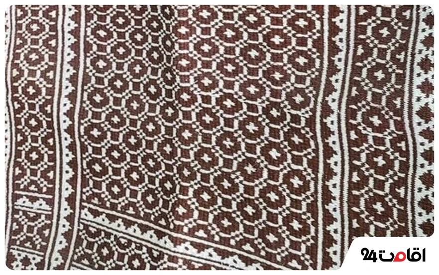 سوغات کاشان چیست؟ از گلاب و شیرینی تا صنایع دستی 13 زیلو کاشان