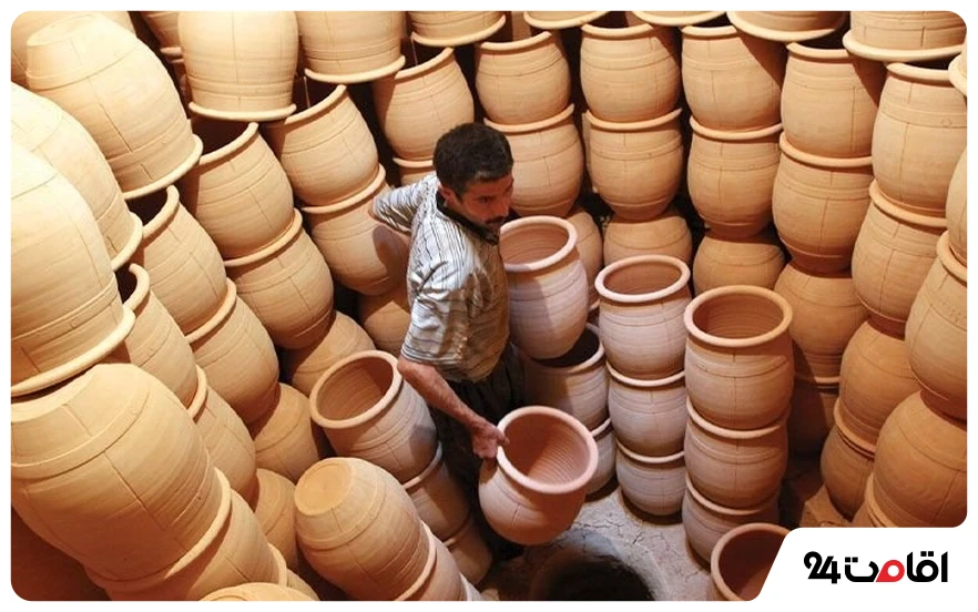 سوغات کاشان چیست؟ از گلاب و شیرینی تا صنایع دستی 19 محصولات سفالی کاشان