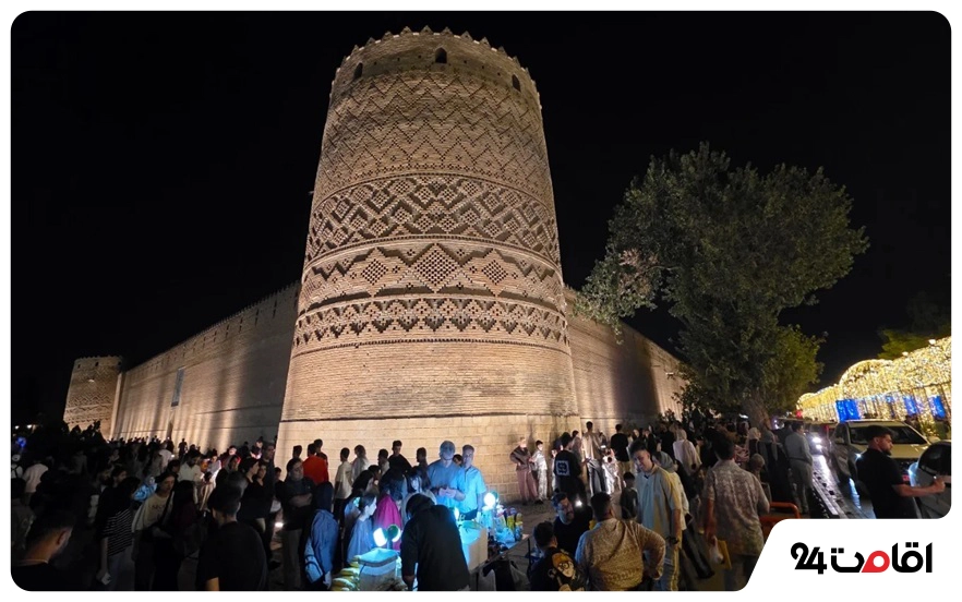 ارگ کریم خان در شب