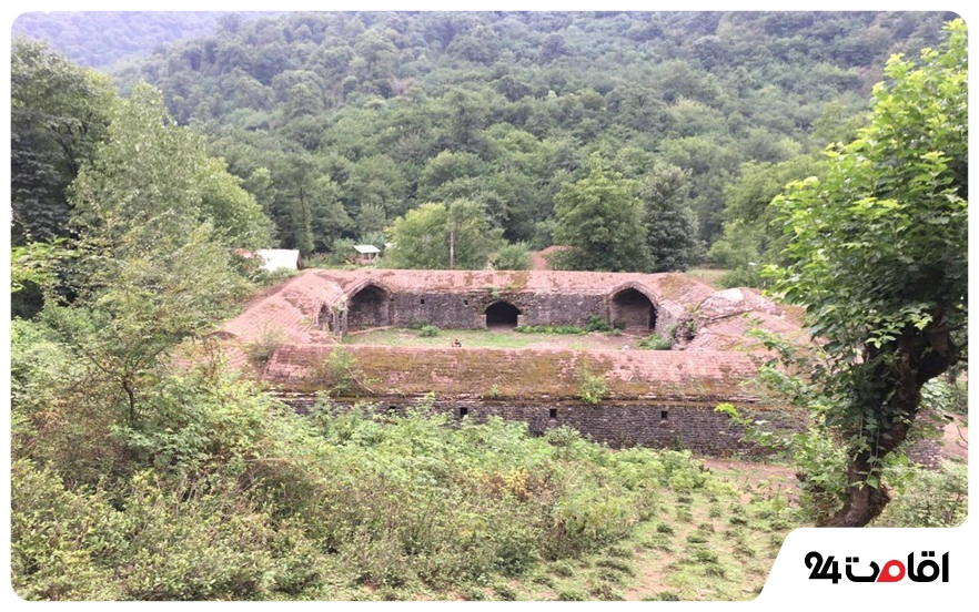 کاروانسرای تاریخی تی تی از نمای دور
