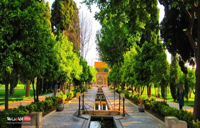 محوطه باغ جهان نما شیراز