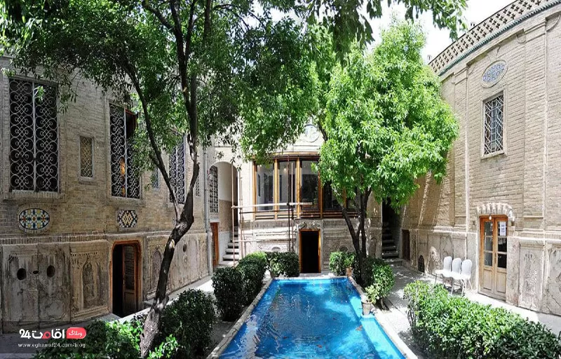 معماری خانه ملک