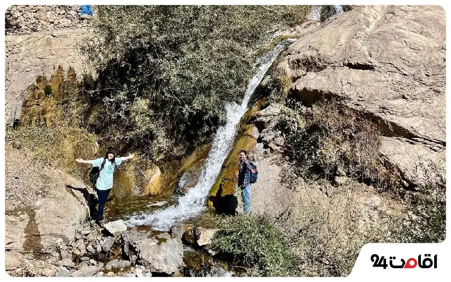 آبشار چوب بست