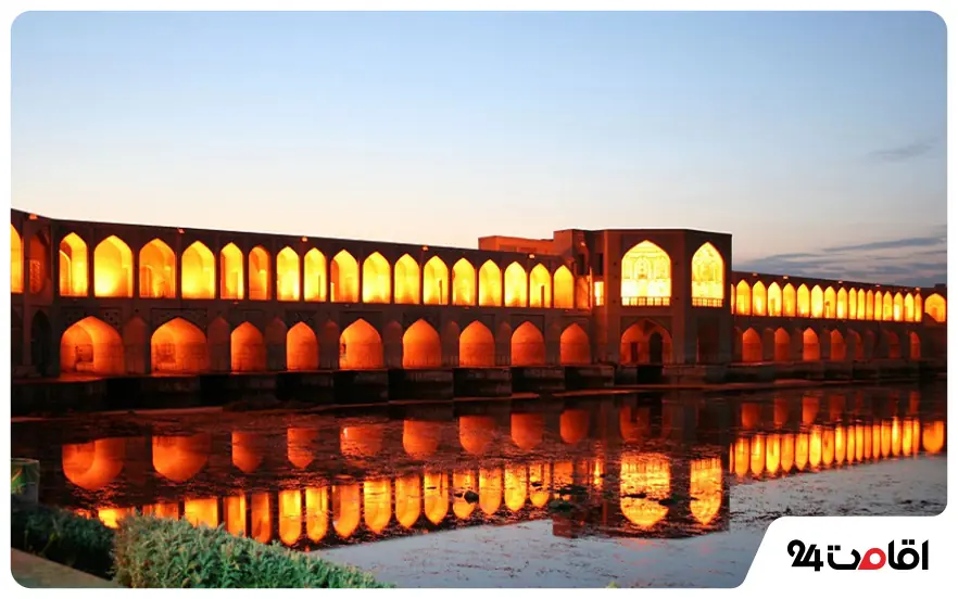 عمارت شاه نشین پل خاجو