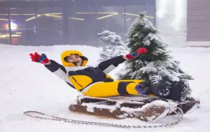 پارک برفی پنگوئن کیش