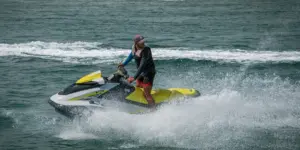 تصویری از بلیط جت اسکی کیش