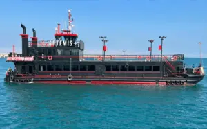 تصویری از کشتی تفریحی آرتمیس پلاس کیش