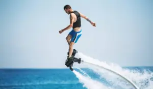 تصویری از بلیط فلای بورد کیش با تخفیف