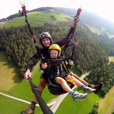 تصویری از پاراگلایدر هورمز