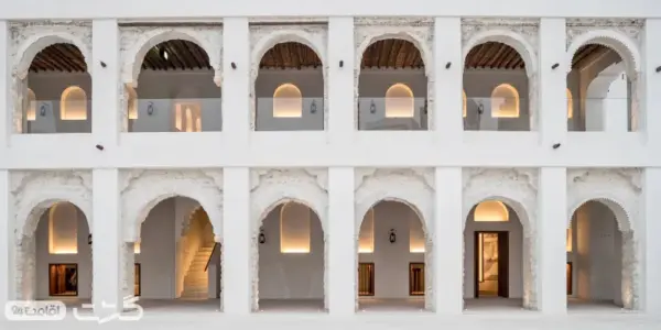 نمایی از قلعه الحصن ابوظبی از نزدیک|بلیط موزه قصر الحصن ابوظبی