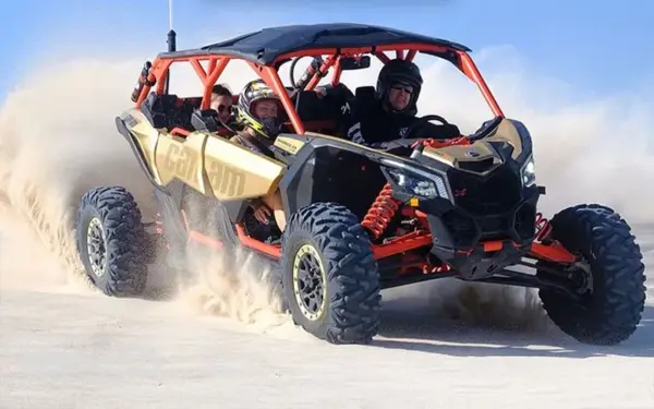 تصویری از باگی کیش؛ خرید بلیط باگی دو نفره و خانواده با تخفیف ویژه