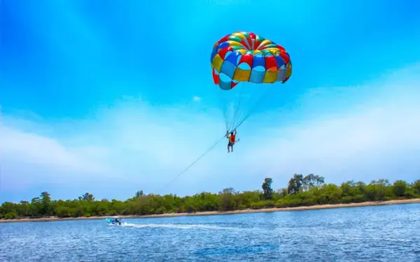 تصویری از بلیط پاراسل کیش