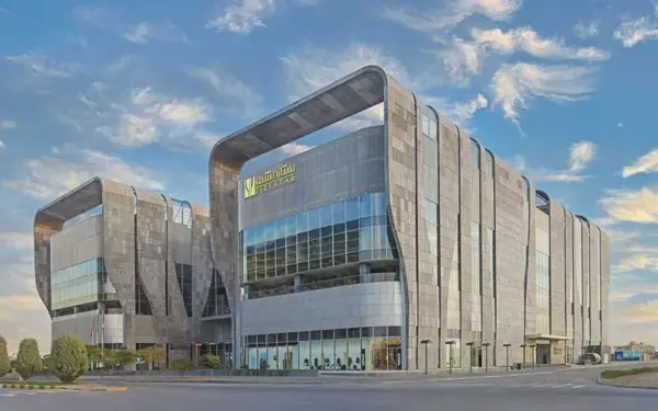 تصویری از مرکز خرید و سرگرمی سیتی استار مشهد